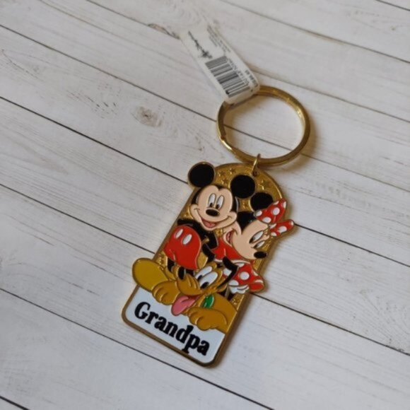 Disney | Mickey, Minnie, and Pluto "Grandpa" Personalized Keychain - Picture 1 of 4